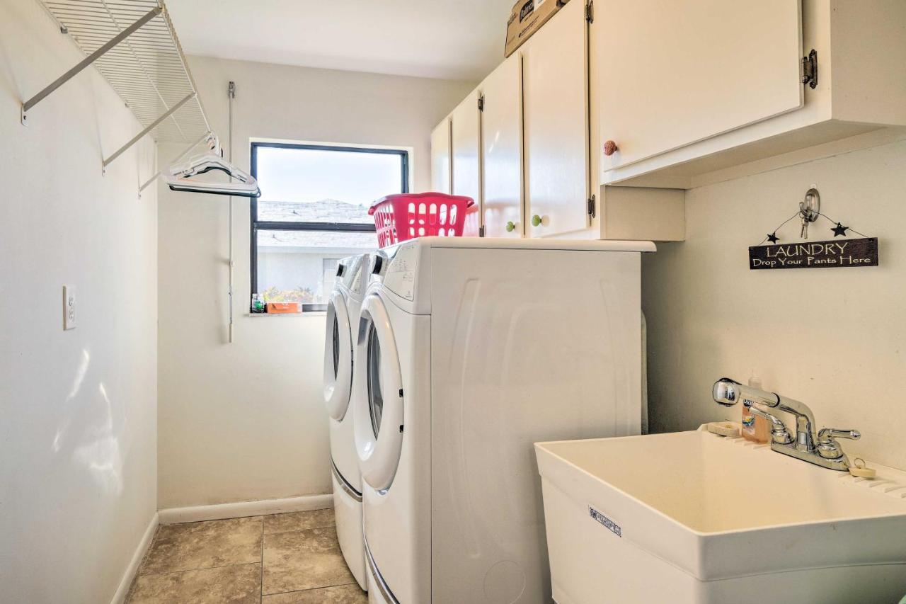 Pet-Friendly Fort Myers Home With Patio And Grill! North Fort Myers Zewnętrze zdjęcie